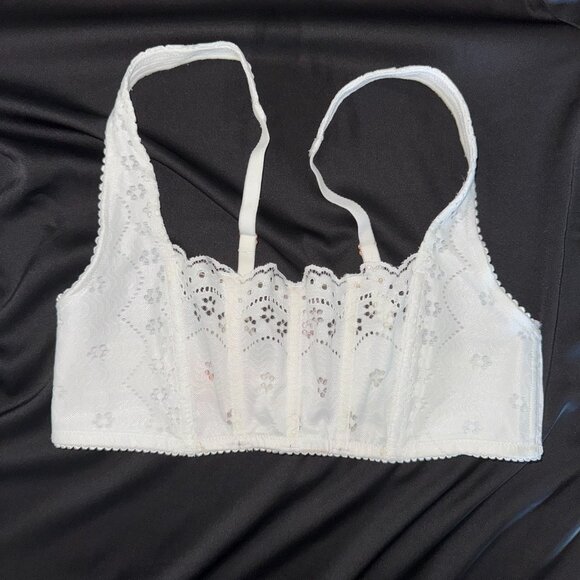 Savage X Fenty White Eyelet Lace Lingerie Set NWT - Picture 2 of 5